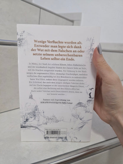 Blutgesang von Julia Lange