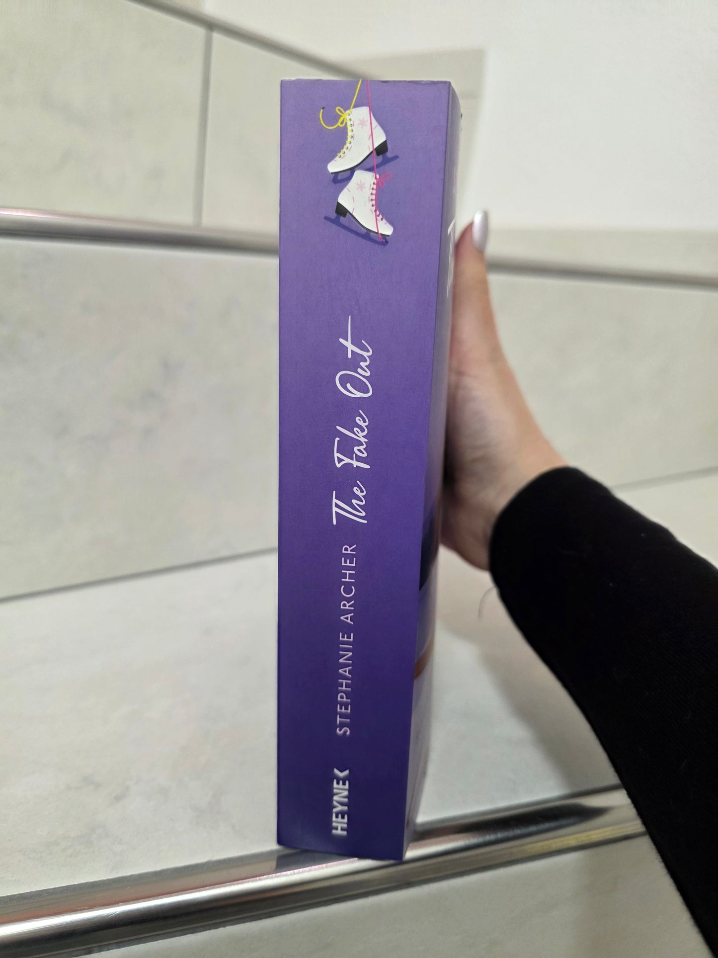 The Fake Out von Stephanie Archer