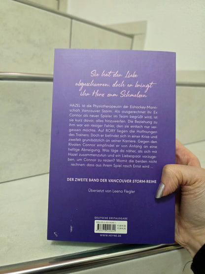 The Fake Out von Stephanie Archer