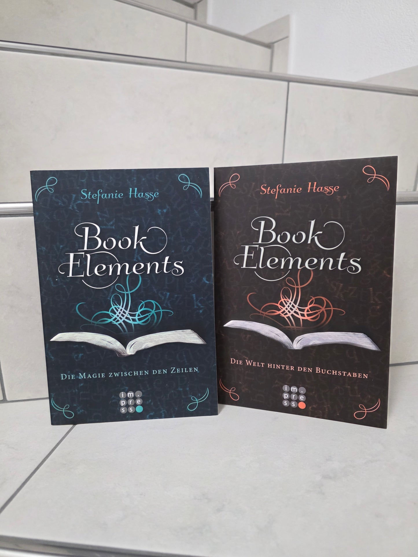 Book Elements 1&2 von Stefanie Hasse