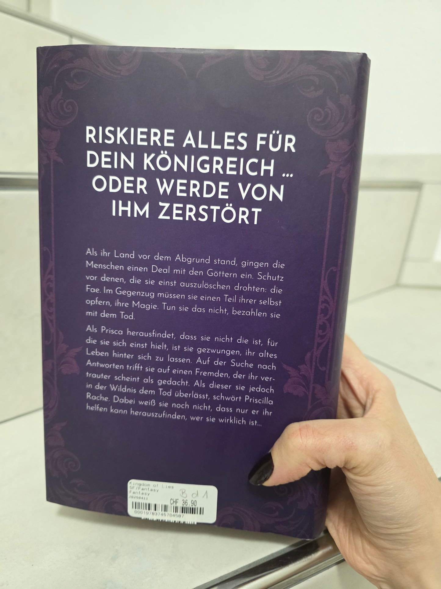 Kingdom of Lies: Ein Hof so grausam und schön von Stacia Stark