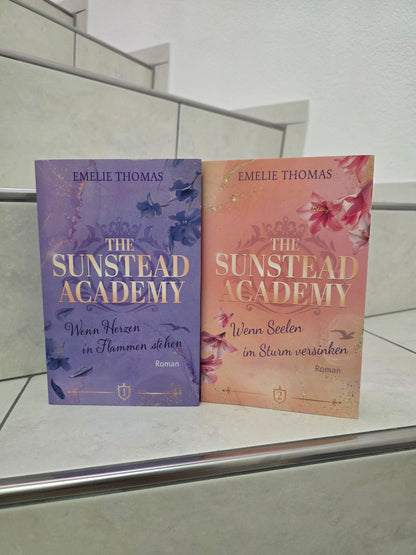The Sunstead Academy 1&2 von Emelia Thomas