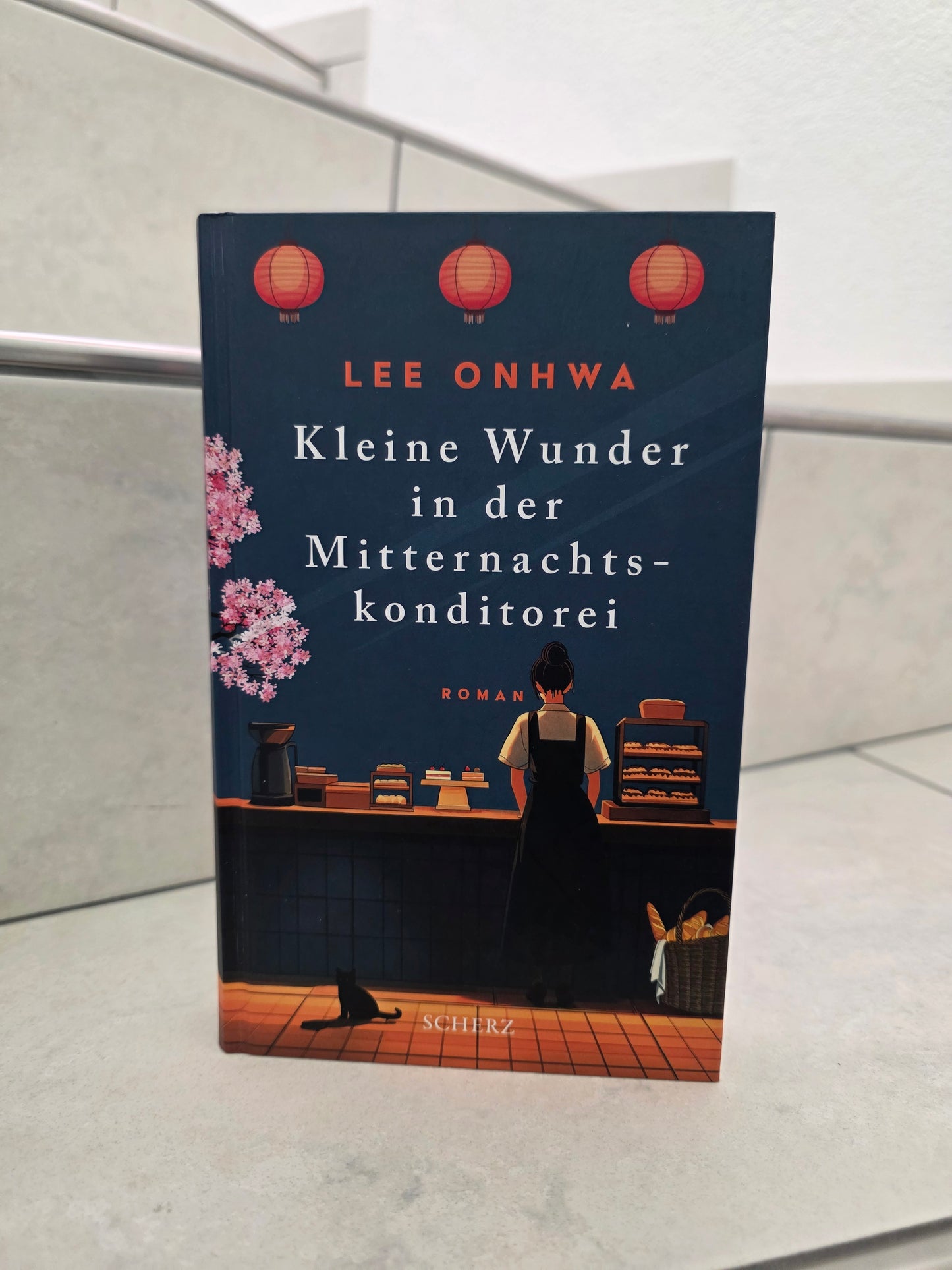Kleine Wunder in der Mitternachtskonditorei von Lee Onhwa