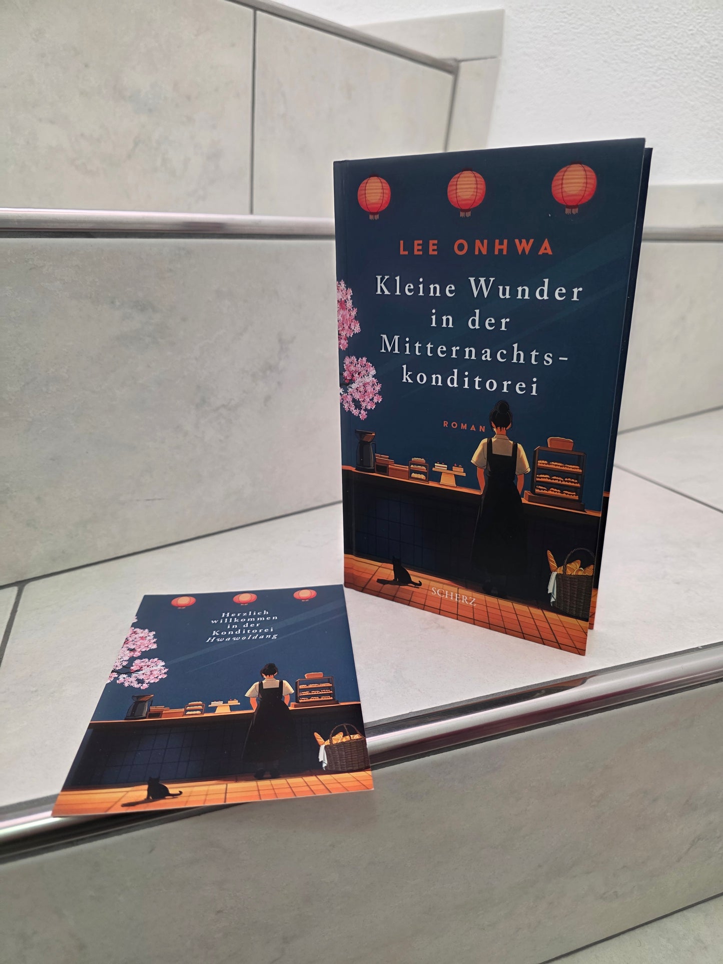 Kleine Wunder in der Mitternachtskonditorei von Lee Onhwa