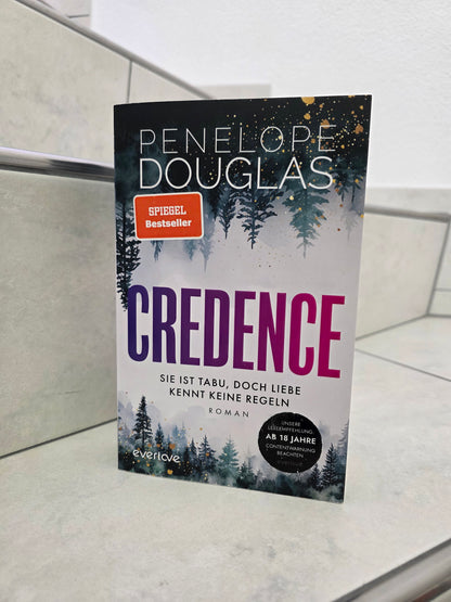 Credence von Penelope Douglas