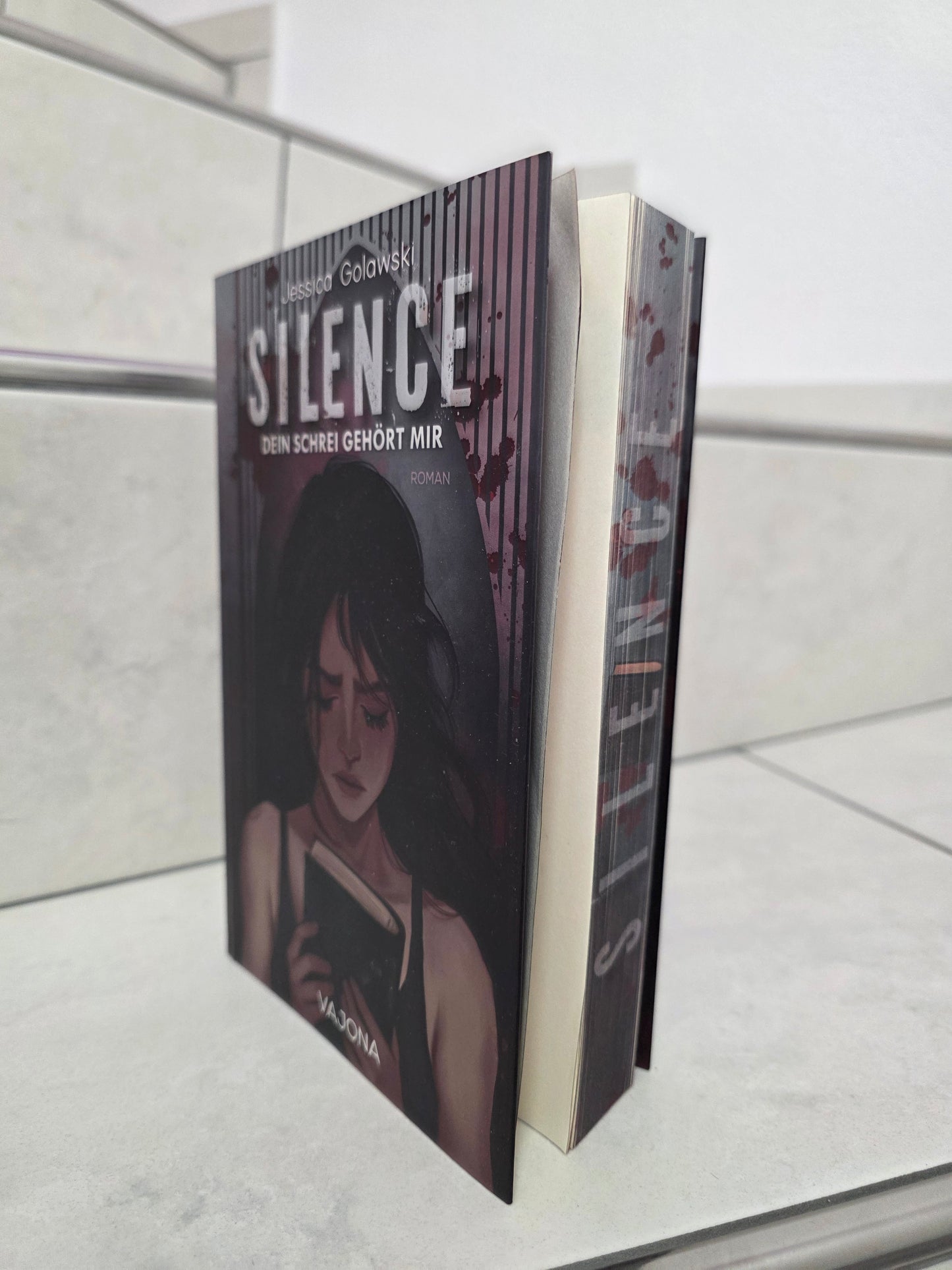 Silence: Dein Geschrei gehört mir von Jessica Golawski
