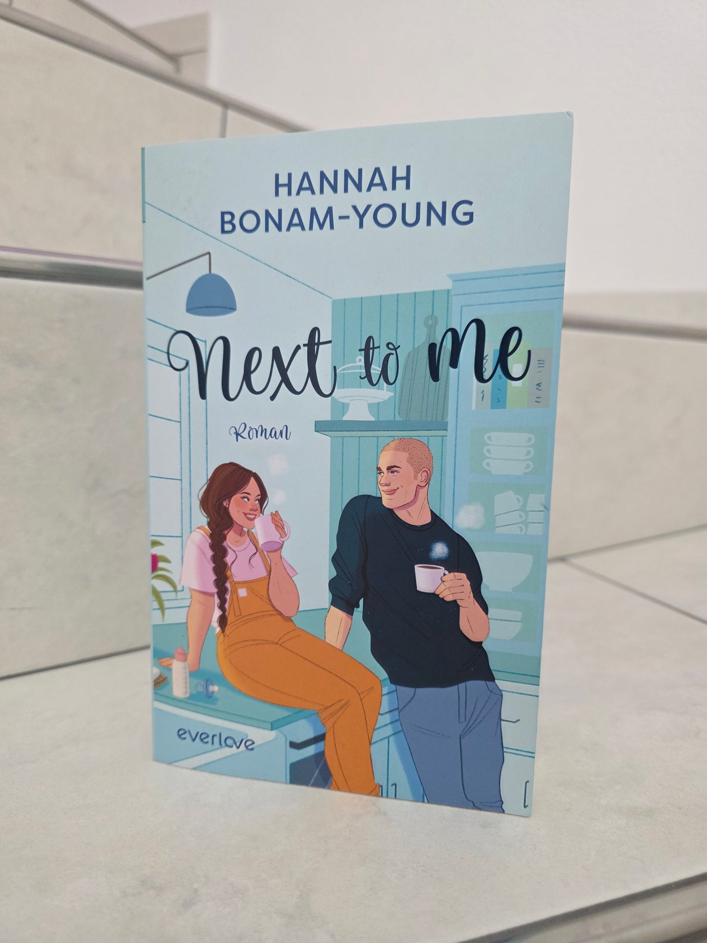 Next to Me von Hannah Bonam-Young
