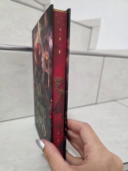 Six Scorched Roses von Carrisa Broadbent