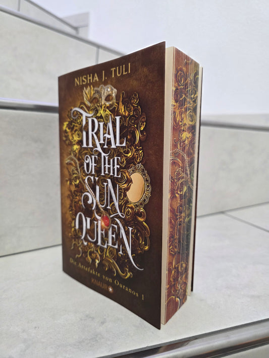 Trial of the Sun Queen von Nisha J. Tuli