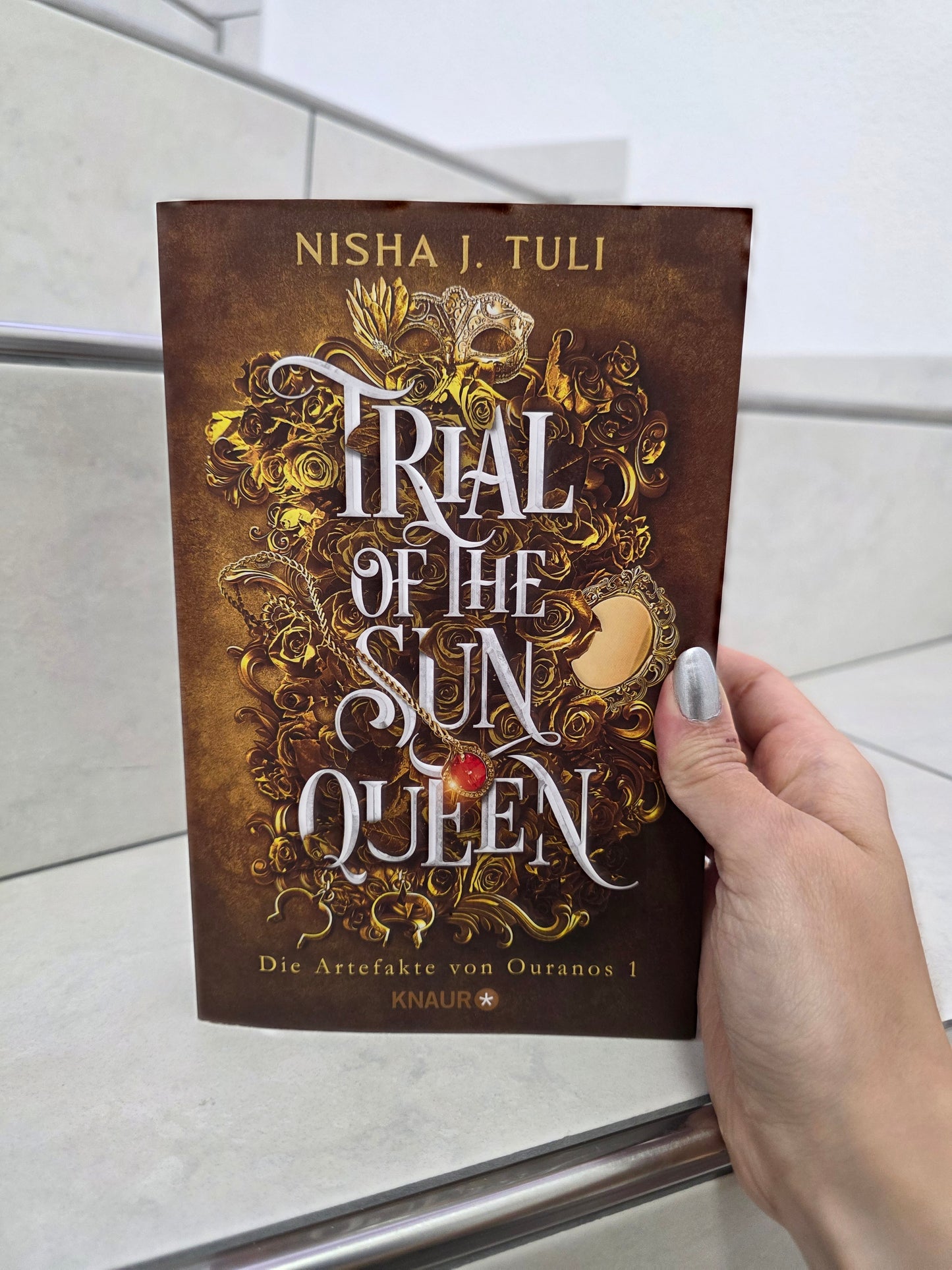 Trial of the Sun Queen von Nisha J. Tuli