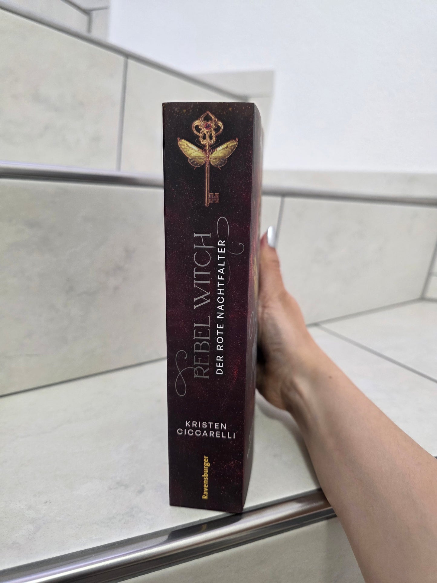 Rebel Witch: Der rote Nachtfalter von Kristen Ciccarelli
