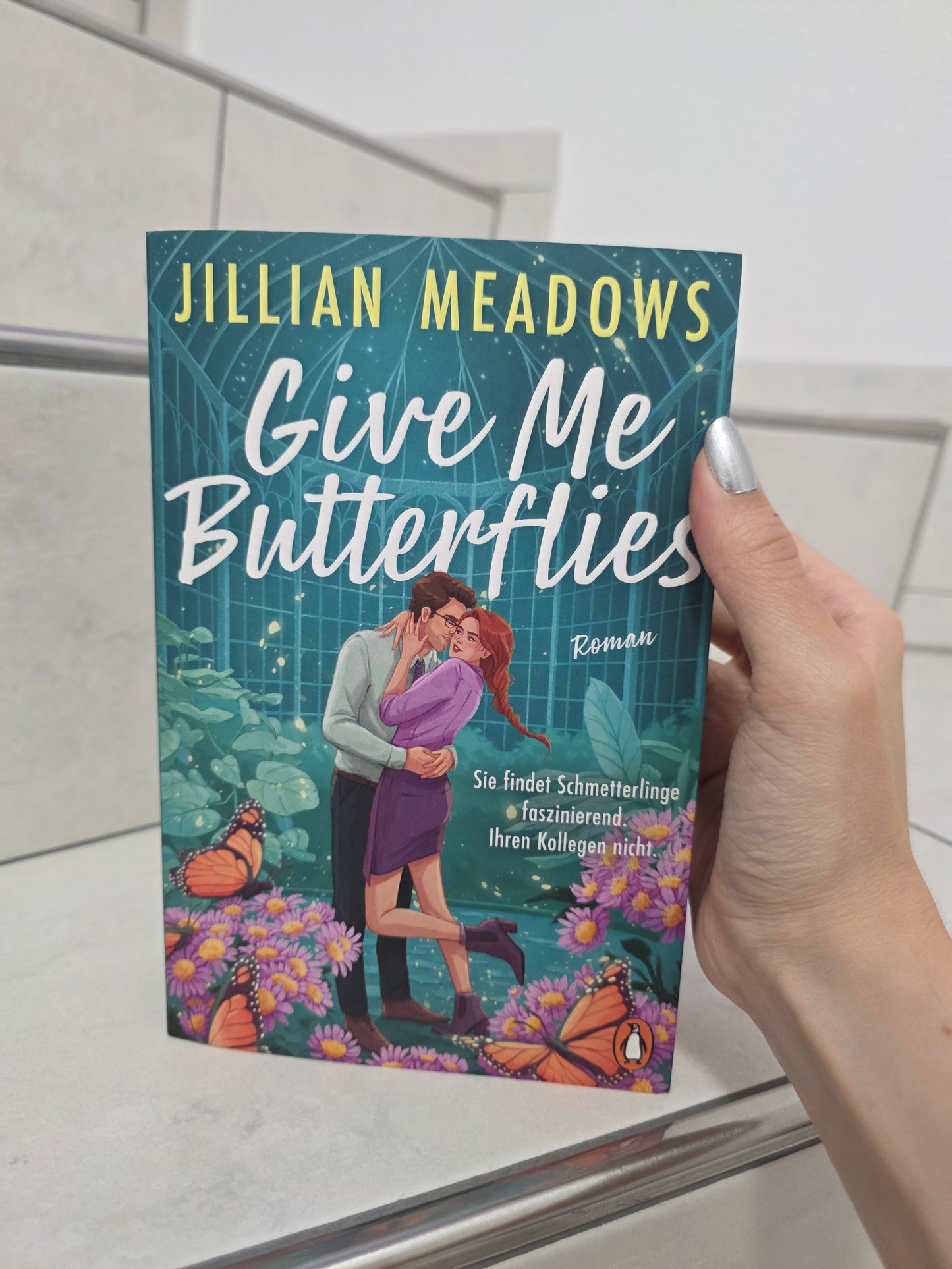 Give Me Butterflies von Jillian Meadows