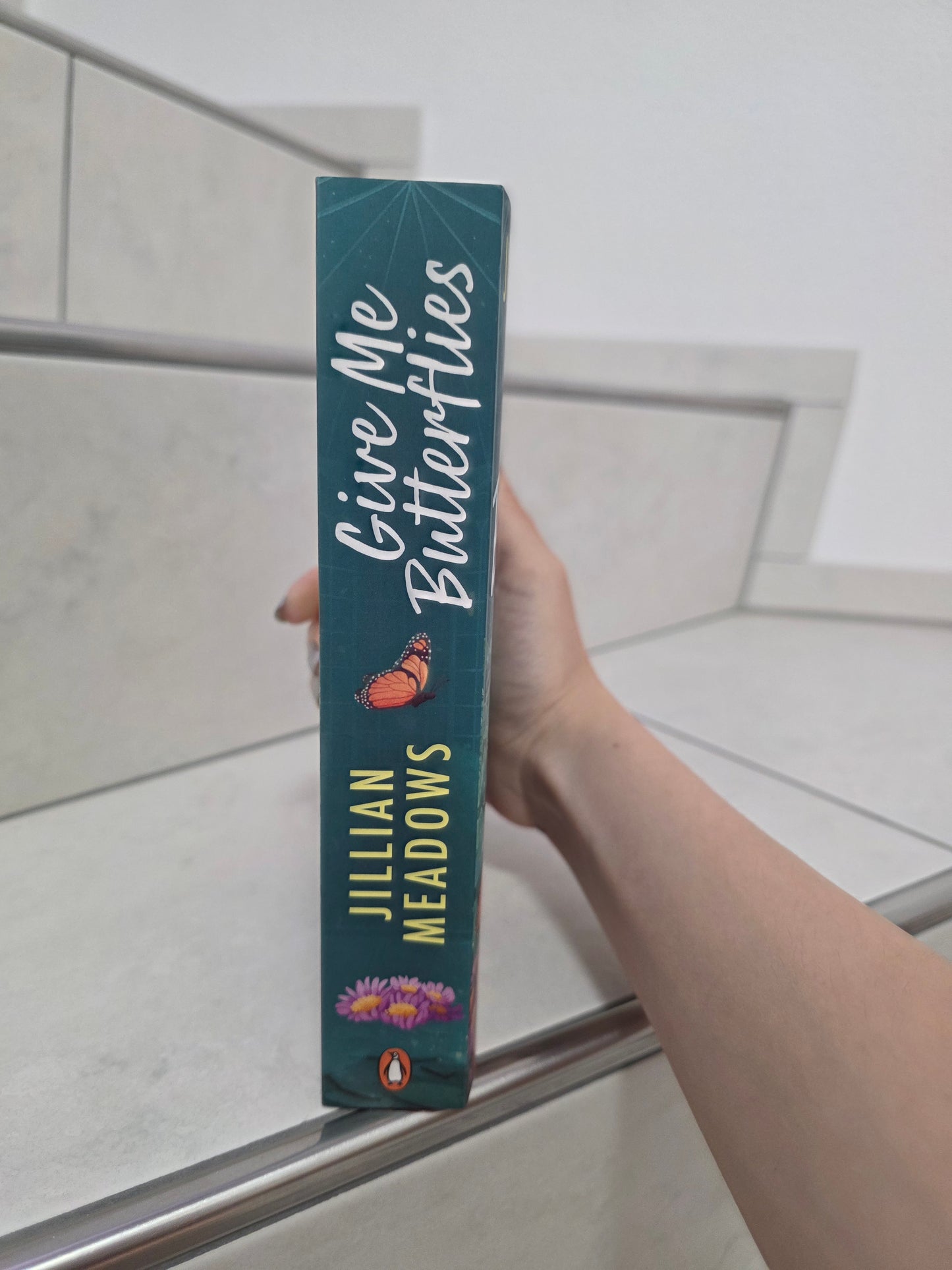 Give Me Butterflies von Jillian Meadows