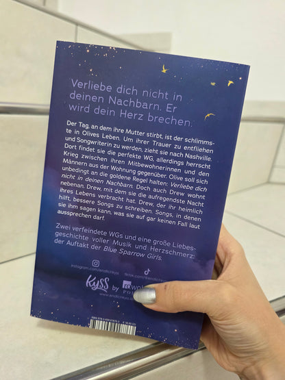 Blue Sparrow Girls von Laura Willud