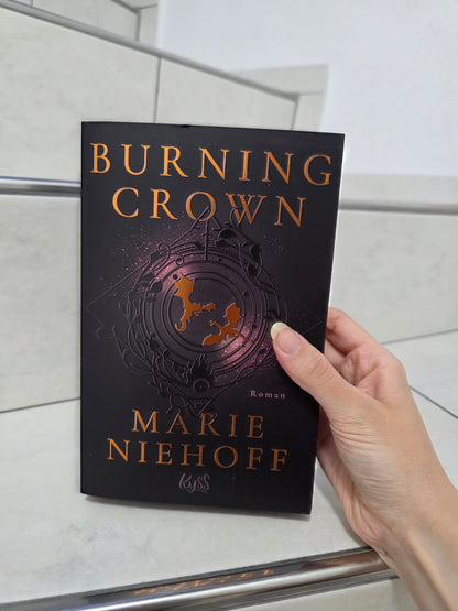 Burning Crown von Marie Niehoff