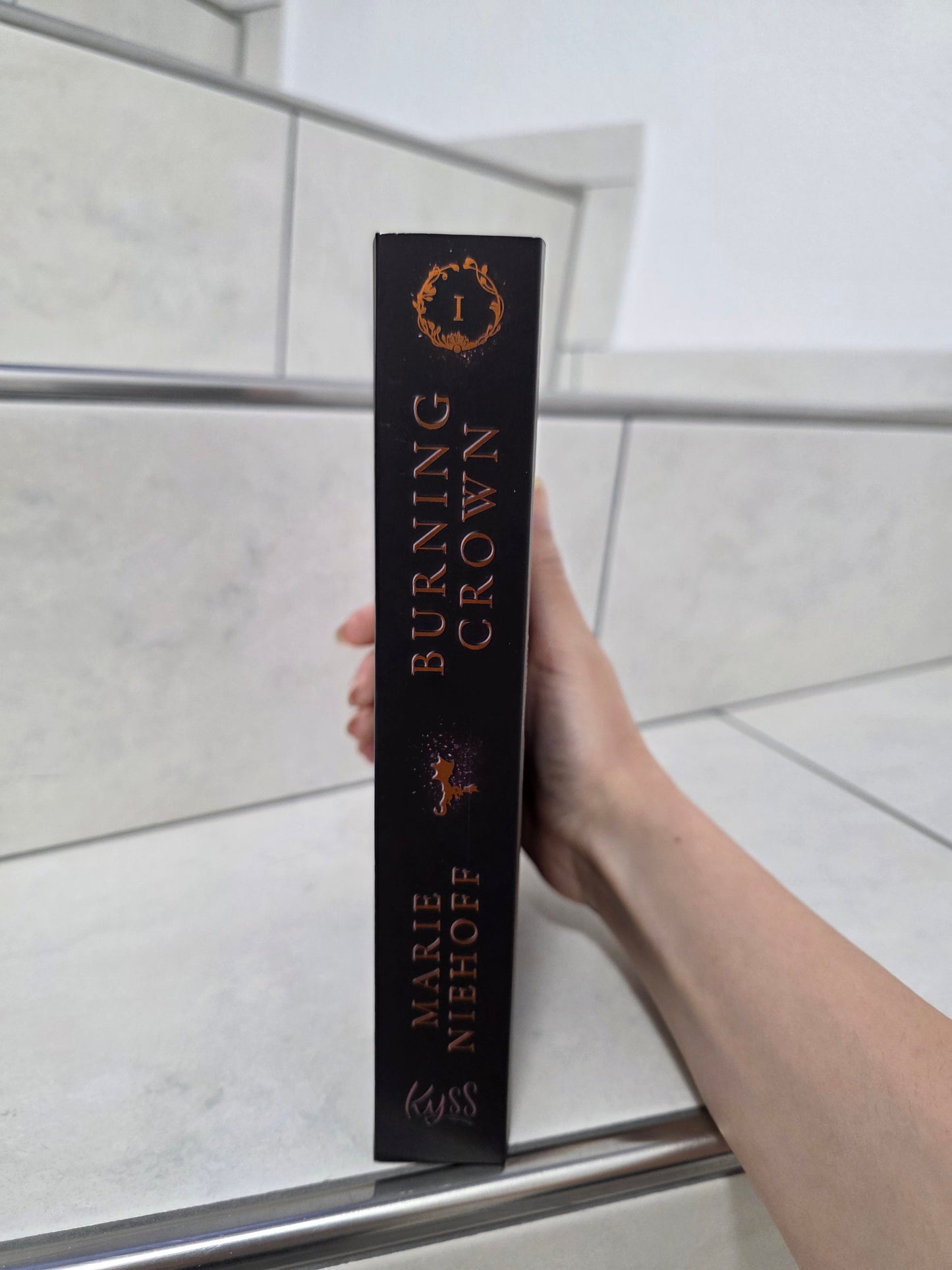 Burning Crown von Marie Niehoff
