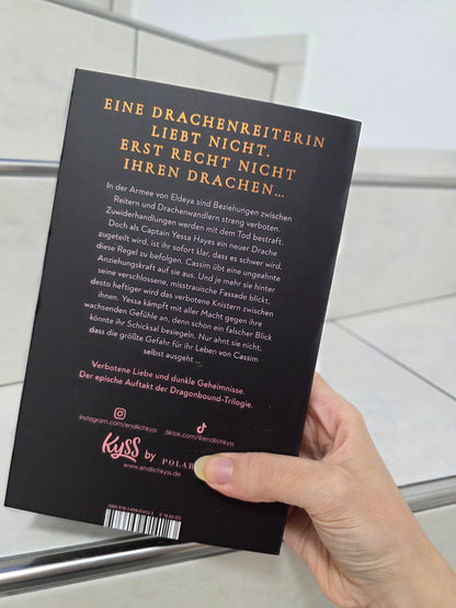 Burning Crown von Marie Niehoff