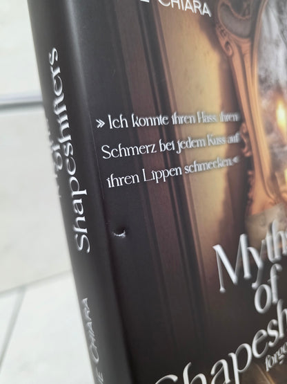Myths of Shapeshifters von Emelie Chiara