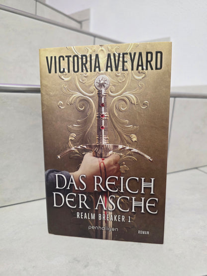 Das Reich der Asche von Victoria Aveyard