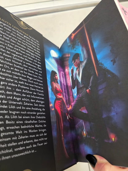 Terror at the Gates von Scarlett St. Clair