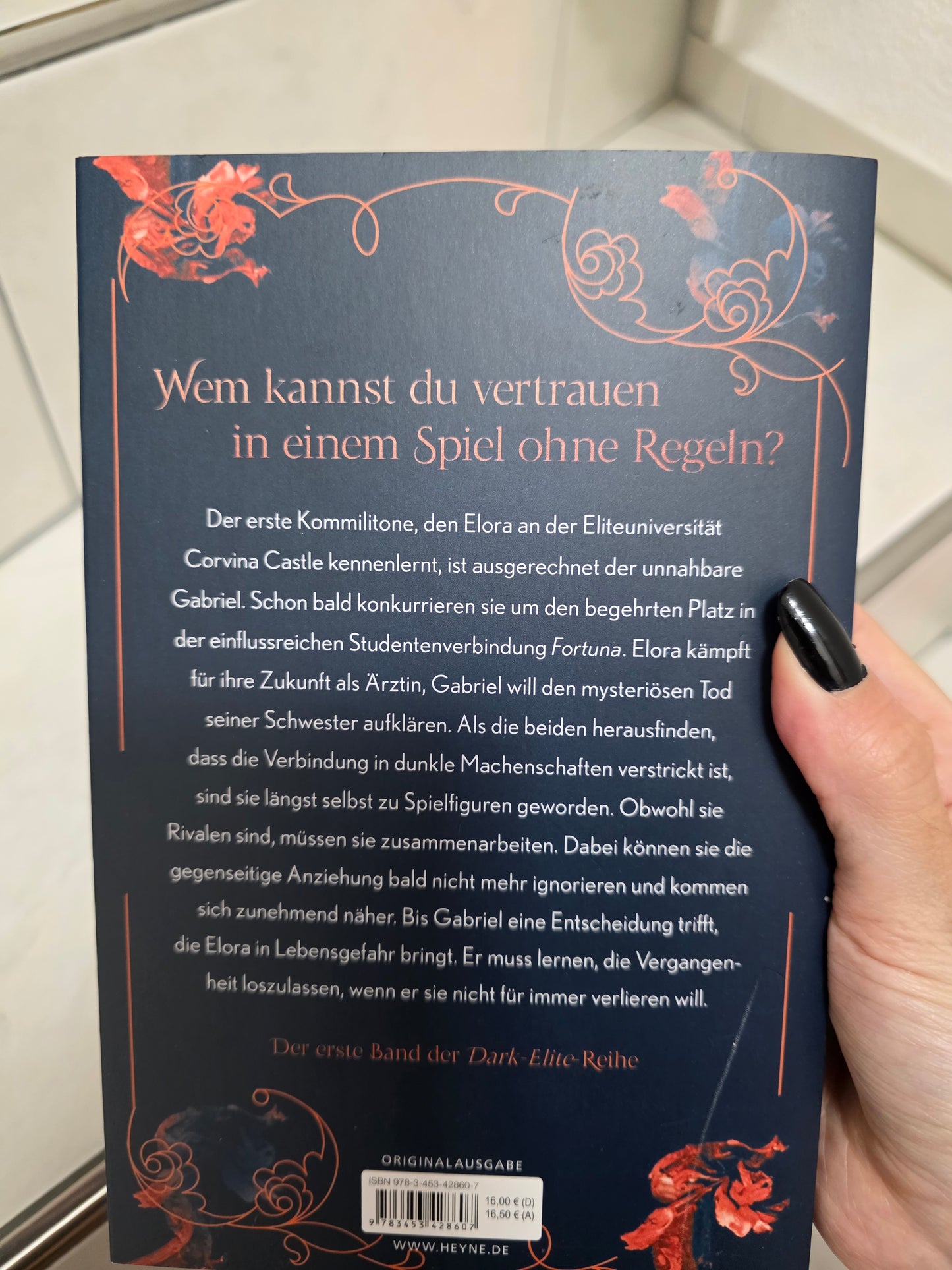Dark Elite 1-3 von Julia Hausburg