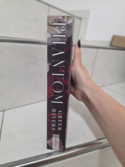 Phantom von Greer Rivers