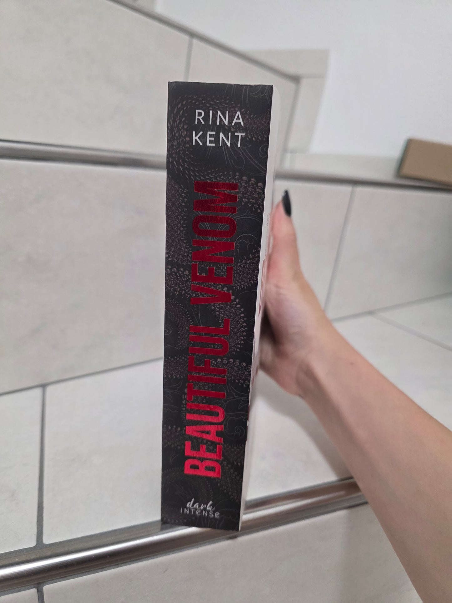 Beautiful Venom von Rina Kent