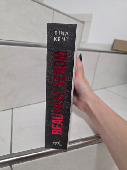 Beautiful Venom von Rina Kent