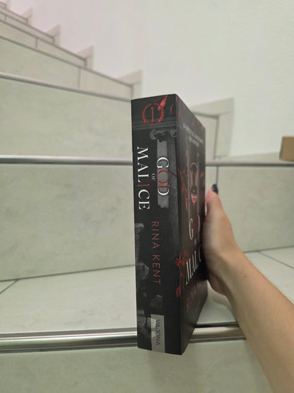 God of Malice WASSERSCHADEN von Rina Kent