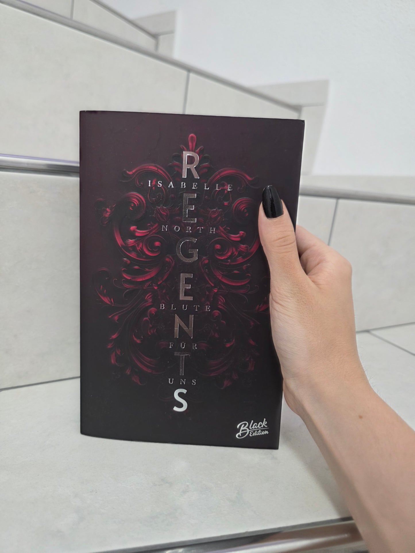 Regents: Blute für uns von Isabelle North
