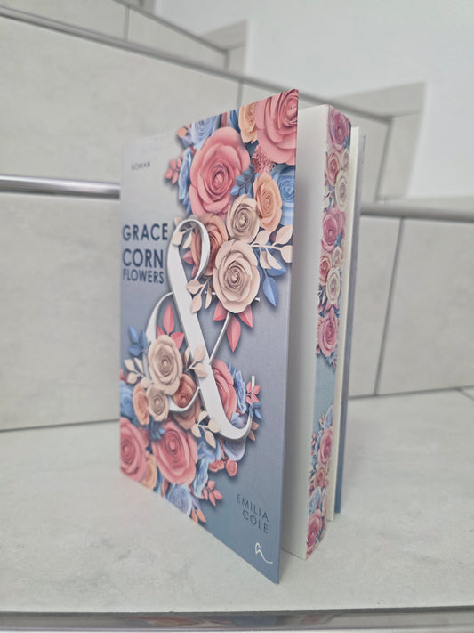 Grace & Cornflowers von Emilia Cole