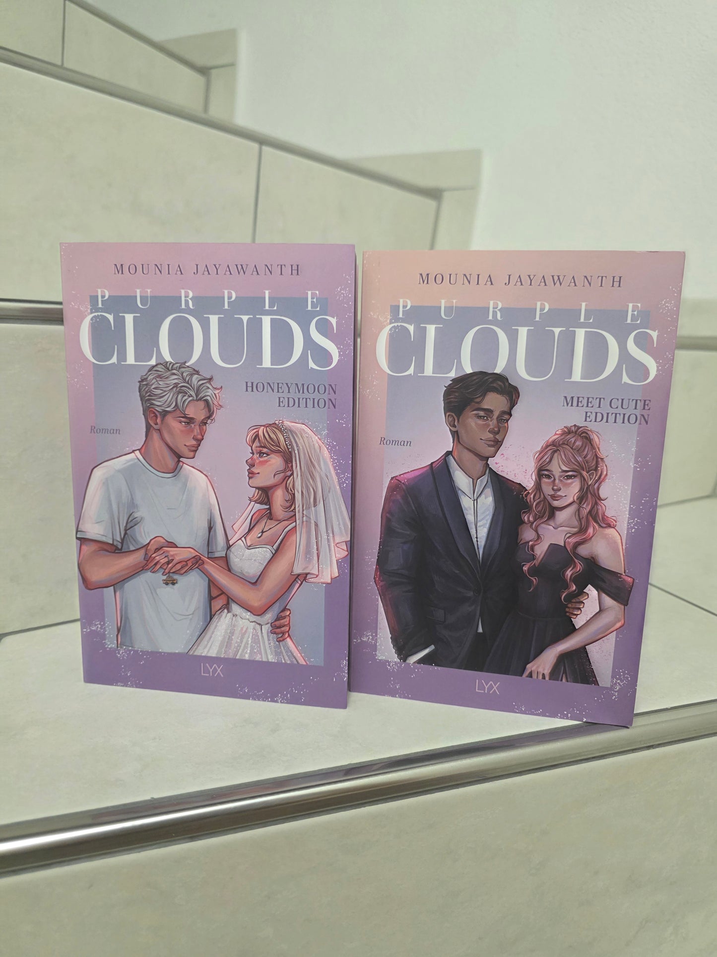 Purple Clouds 1&2 von Mounia Jayawanth