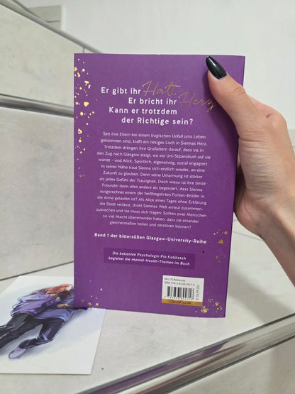 Will you hold my hand von Saskia Hirschberg