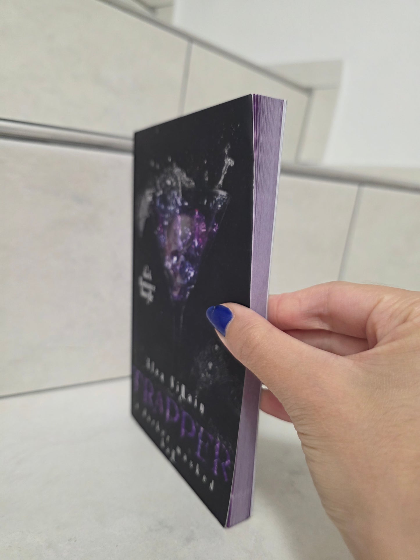 Trapped von Alea Villain