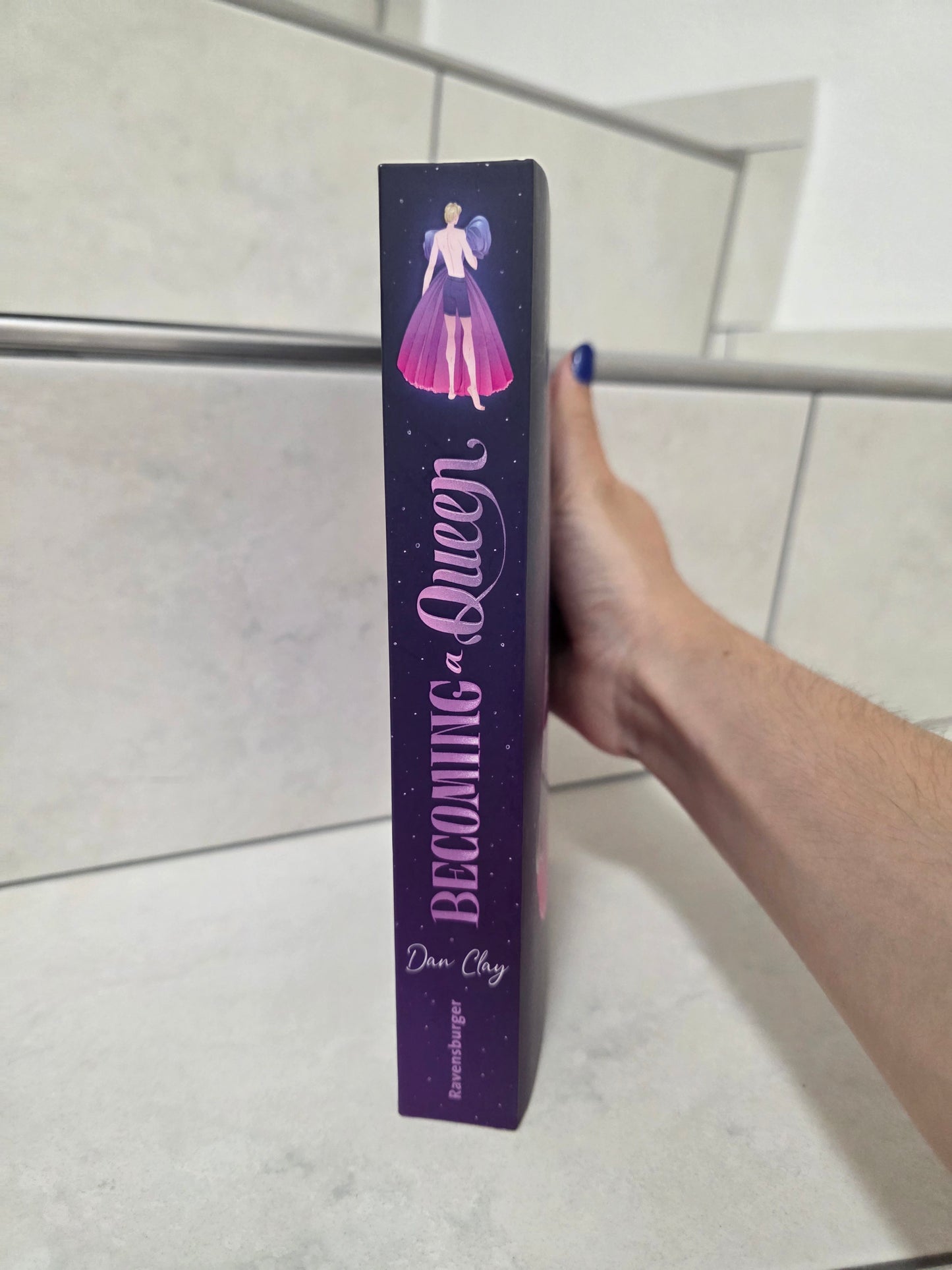 Becoming a Queen von Dan Clay