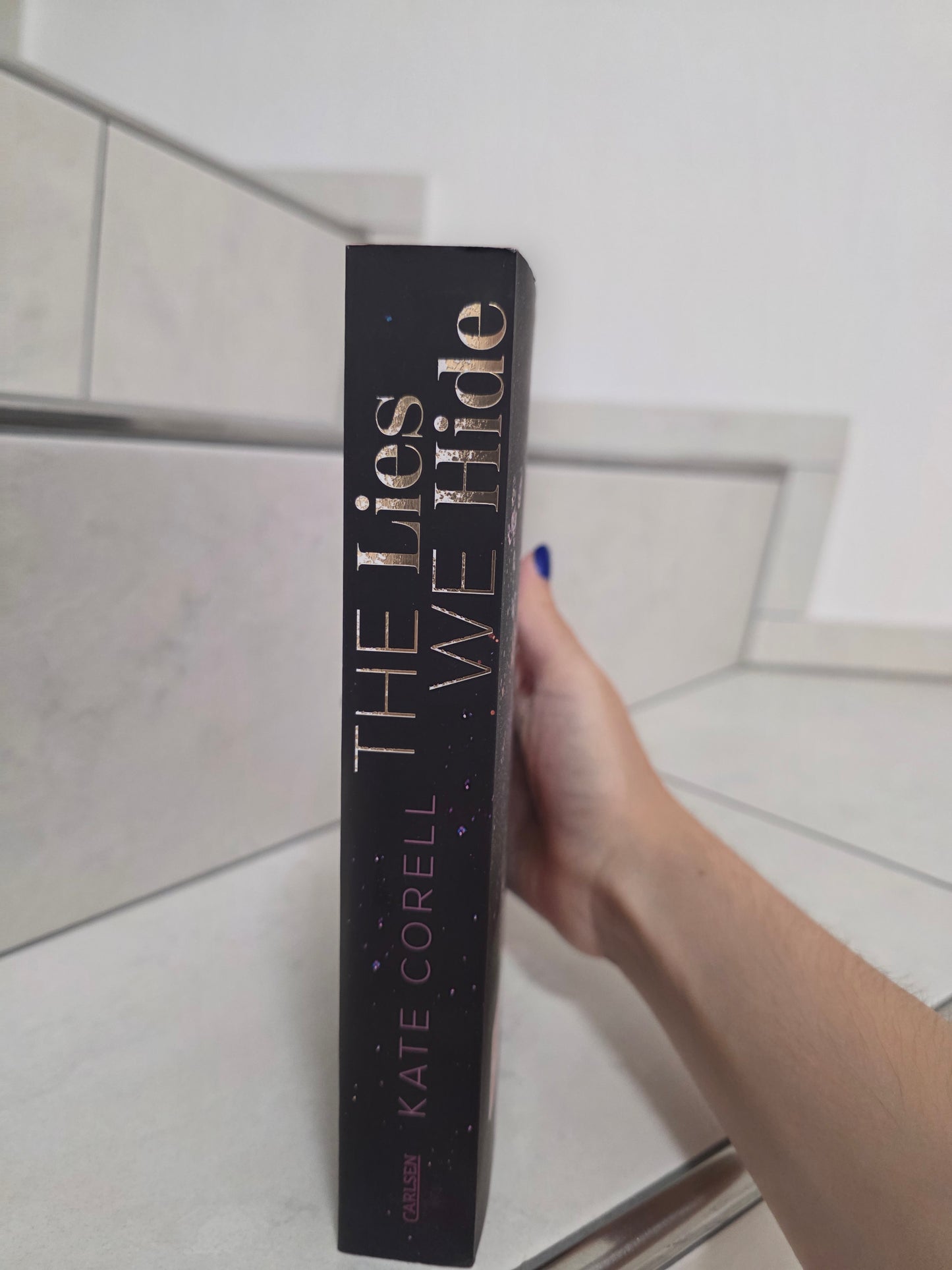 The Lies We Hide von Kate Corell