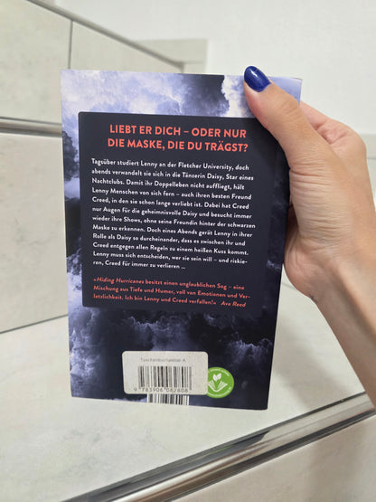 Hiding Hurricanes von Tami Fischer