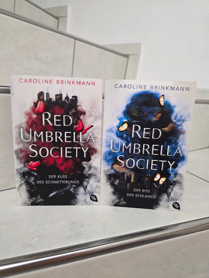 Red Umbrella Society 1&2 von Caroline Brinkmann