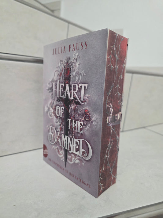 Heart of the Damned von Julia Pauss