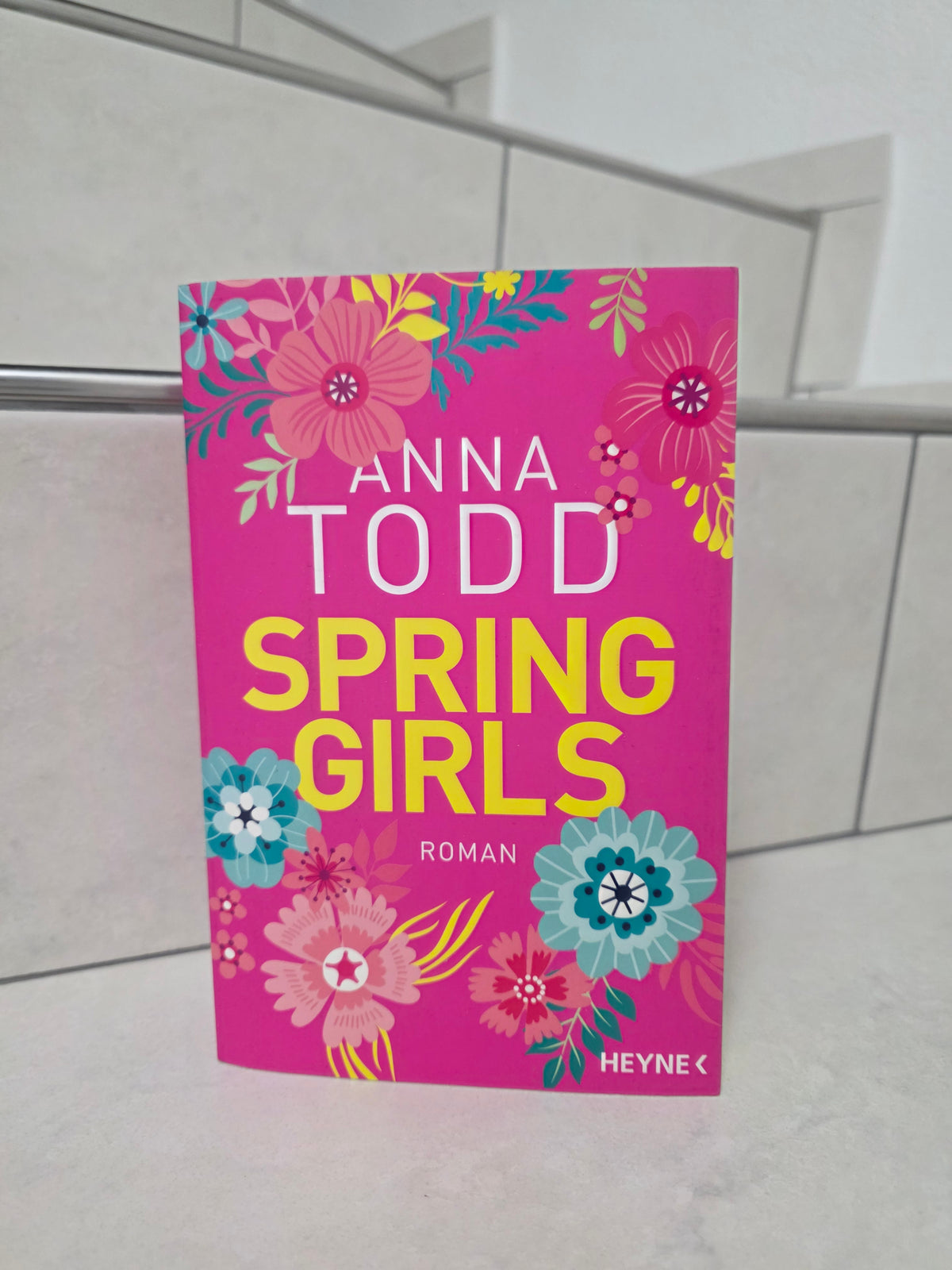 Spring Girls von Anna Todd