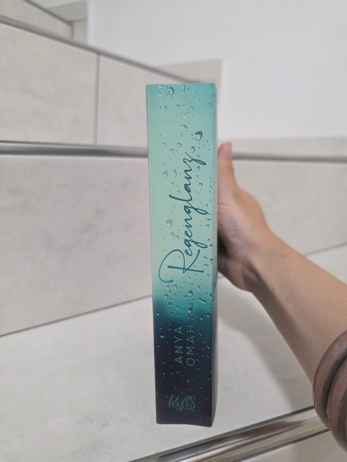 Regenglanz von Anya Omah