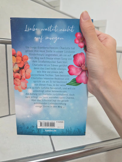 Jeden Tag ein neuer Himmel von Violet Thomas
