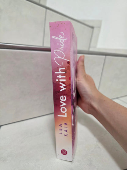 Love with Pride von Lea Kaib