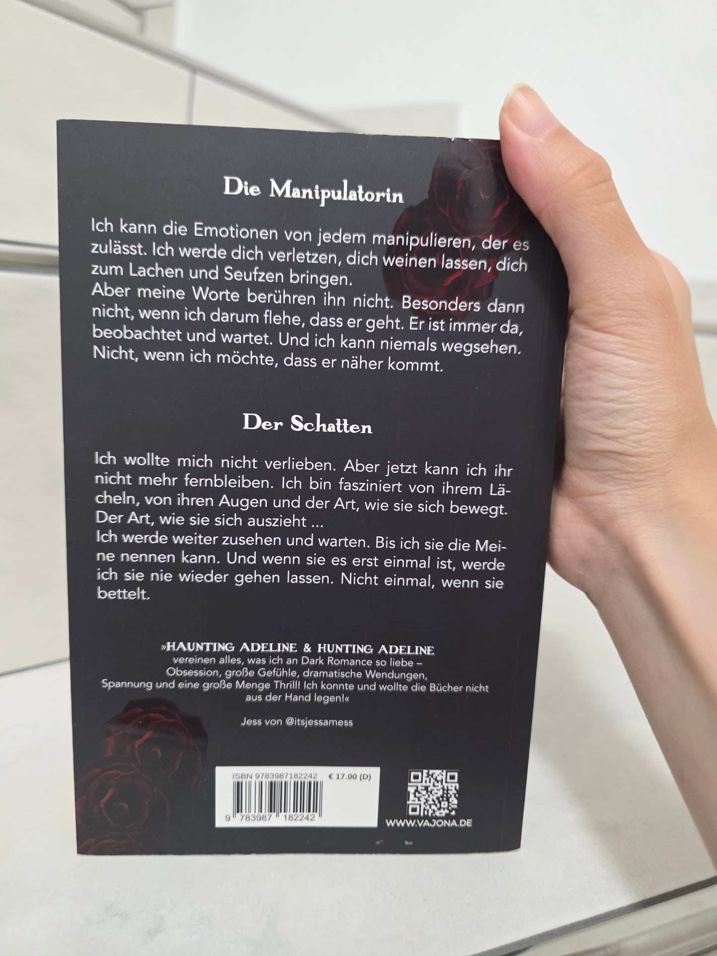 Haunting Adeline von H.D. Carlton