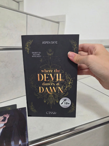 where the devil dances at dawn von Aspen Skye