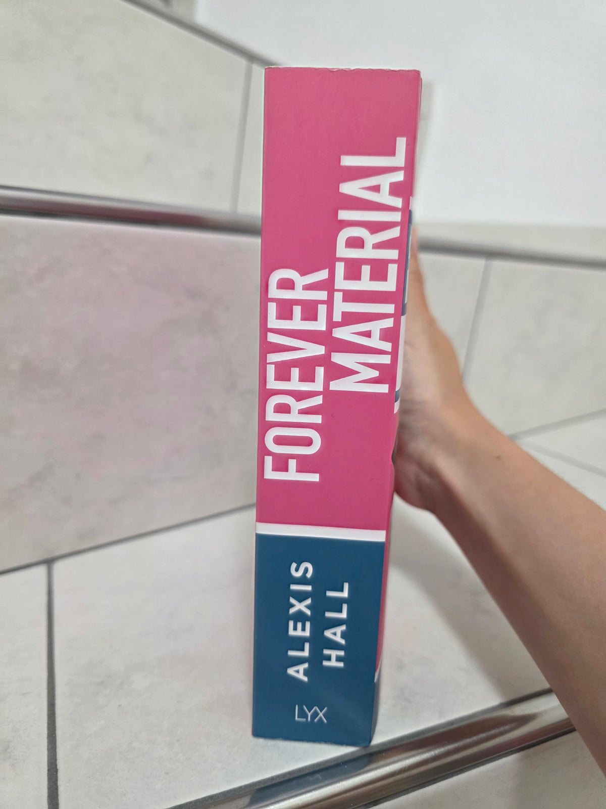 Forever Material von Alexis Hall