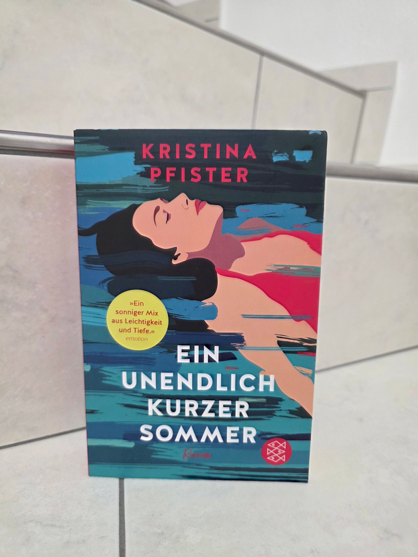 Ein unendlich kurzer Sommer von Kristina Pfister