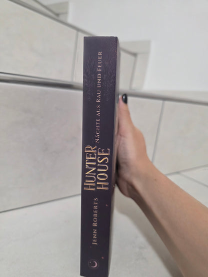 Hunter House: Nächte aus Rau und Feuer von Jenn Roberts