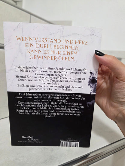 When Angels Fall von Lisa Mariah