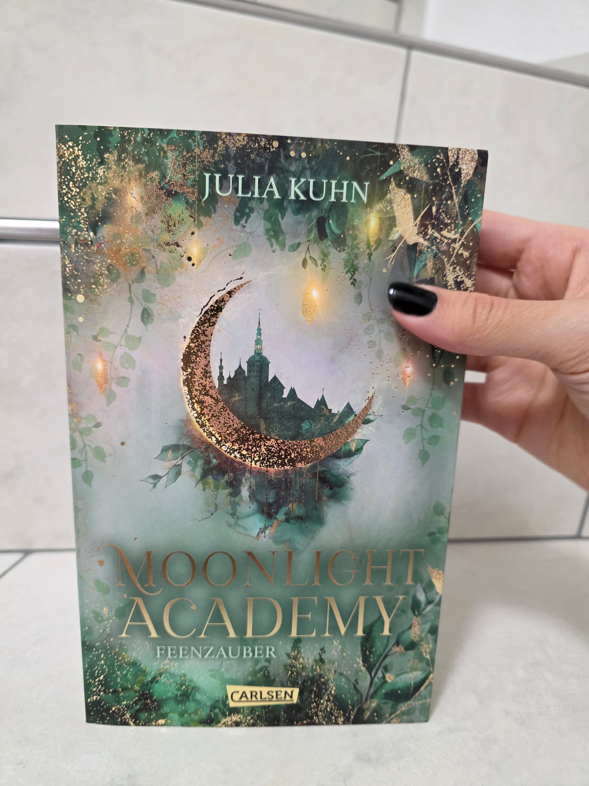 Moonlight Academy: Feenzauber von Julia Kuhn